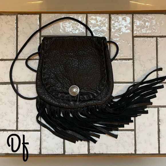 Handbags - Vintage Black Leather Fringe Purse With Buffalo Dime Enclosure